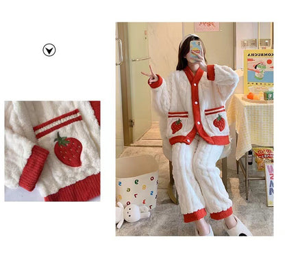 Cozy Knitted Fleece Pyjamas Set (Strawberry/Peach)